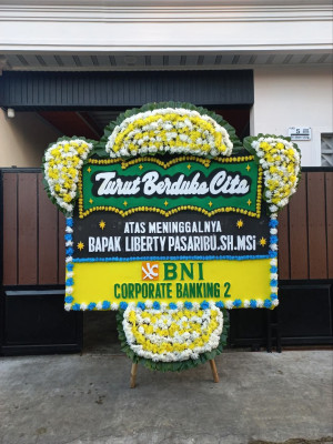 Papan Bunga Duka di Koragi
